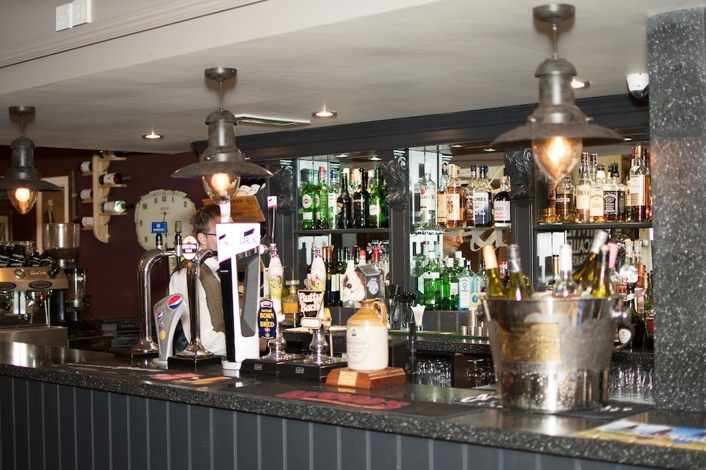 The Dewdrop Inn Bransford Exterior photo